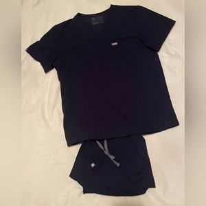 Scrubs set - Navy/like brand new